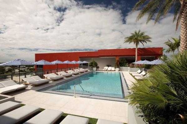 Waddells, 2140 N Miami Ave #W211, Miami, Florida 33127, image 1