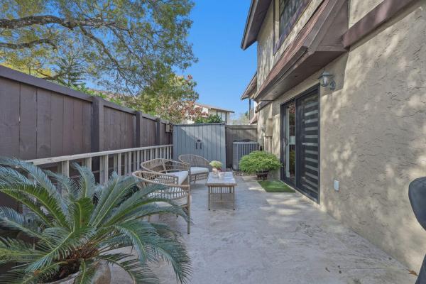 Bayberry Lakes, 1871 Bayberry Dr, Pembroke Pines, Florida 33024, image 1