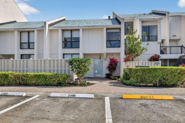 Bridgewood Townhouses At Boca West Country Club, 2306 Bridgewood Dr, Boca Raton, Florida 33434, image 3