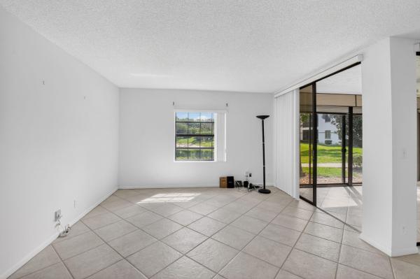 5415 Verona Dr #F, Boynton Beach, Florida 33437, image 3