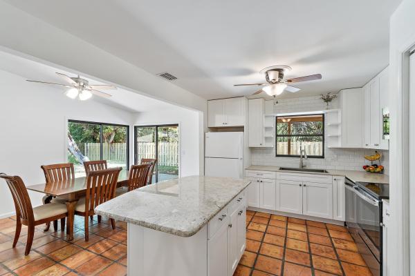 Town Oaks, 1007 Raintree Ln, Palm Beach Gardens, Florida 33410, image 1