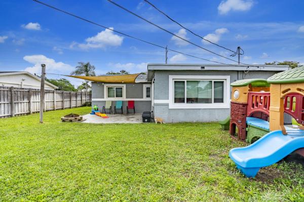 College Park Estates, 607 NW 1st Ter, Deerfield Beach, Florida 33441, image 1