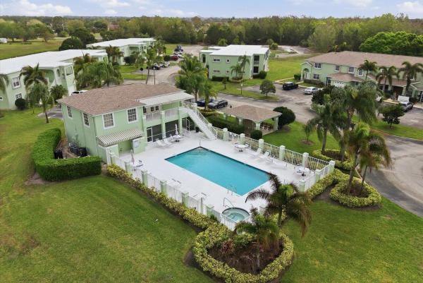2074 SE Wild Meadow Cir, Port St. Lucie, Florida 34952, image 2