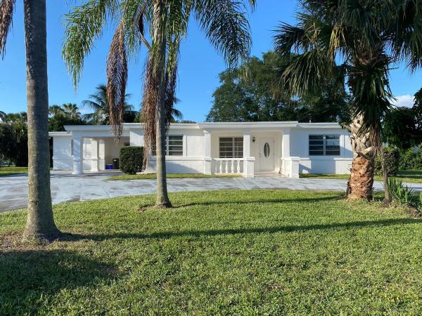 Lake Clarke Estates, 7500 W Lake Dr, Lake Clarke Shores, Florida 33406, image 3