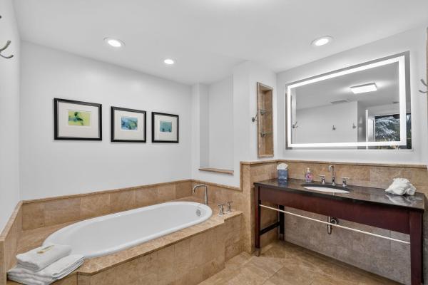Palm Beach Marriott Singer Island Beach Resort & Spa, 3800 N Ocean Dr #518, Riviera Beach, Florida 33404, image 3