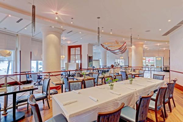 Palm Beach Marriott Singer Island Beach Resort & Spa, 3800 N Ocean Dr #518, Riviera Beach, Florida 33404, image 1