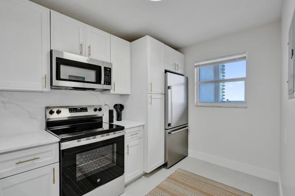 Delphi Towers, 1391 S Ocean Blvd #608, Pompano Beach, Florida 33062, image 1