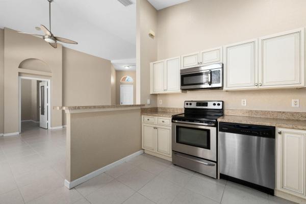 Portofino Shores, 5627 Sunberry Cir, Fort Pierce, Florida 34951, image 2