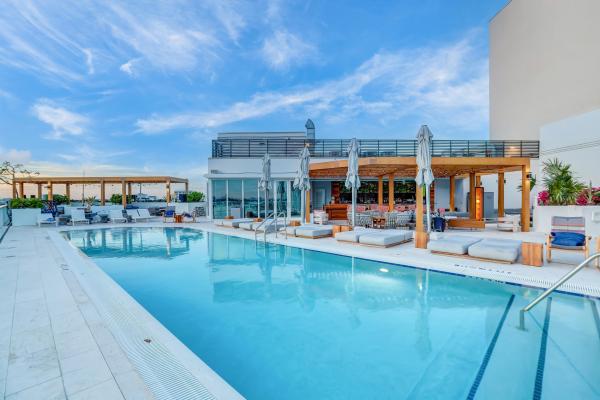 Tiffany House, 401 N Birch Rd #409, Fort Lauderdale, Florida 33304, image 1