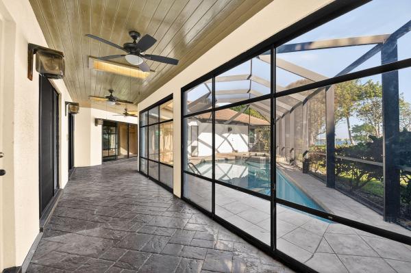 Presidential Estates, 2410 Embassy Dr, West Palm Beach, Florida 33401, image 1