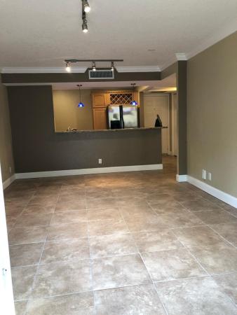 Pine Crest Village At Victoria Park, 1515 E Broward Blvd #119, Fort Lauderdale, Florida 33301, image 2