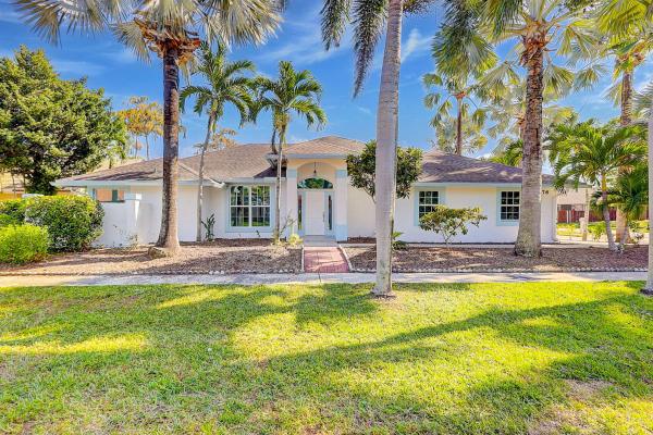 Sugar Pond Manor, 1176 Staghorn St, Wellington, Florida 33414, image 3