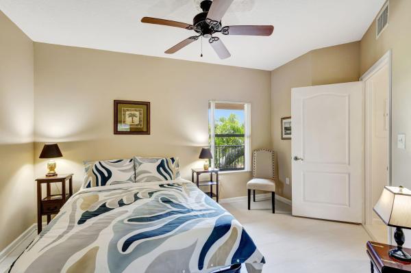 Uno Lago, 800 Uno Lago Dr #302, Juno Beach, Florida 33408, image 3