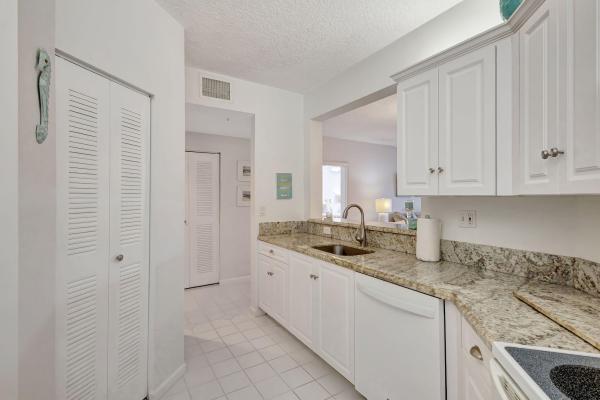 Uno Lago, 800 Uno Lago Dr #302, Juno Beach, Florida 33408, image 2