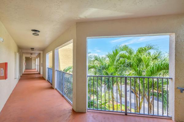 Uno Lago, 800 Uno Lago Dr #302, Juno Beach, Florida 33408, image 1