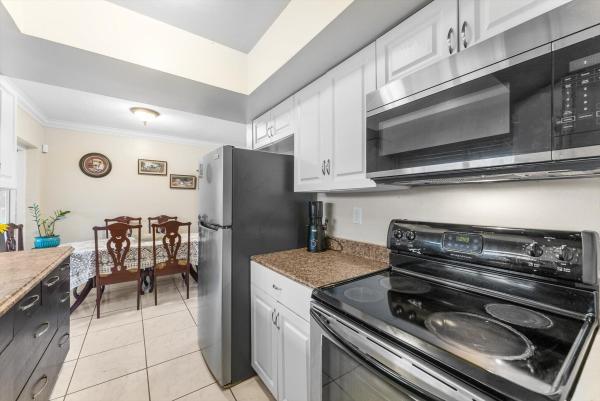 Green Haven 12, 5713 NW 84th Ter, Tamarac, Florida 33321, image 2