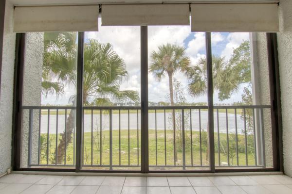 Esedra Court At The Fountains Country Club, 4832 Esedra Ct #204, Lake Worth, Florida 33467, image 3