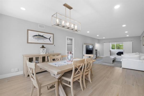 The Four Seasons, 333 Sunset Dr #208, Fort Lauderdale, Florida 33301, image 2
