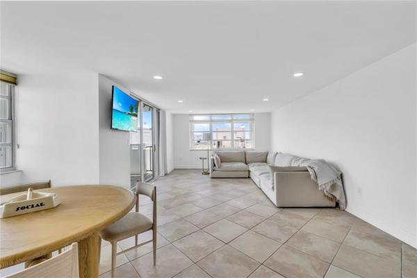 Commodore Plaza Tower, 2750 NE 183rd St #2202, Aventura, Florida 33160, image 1