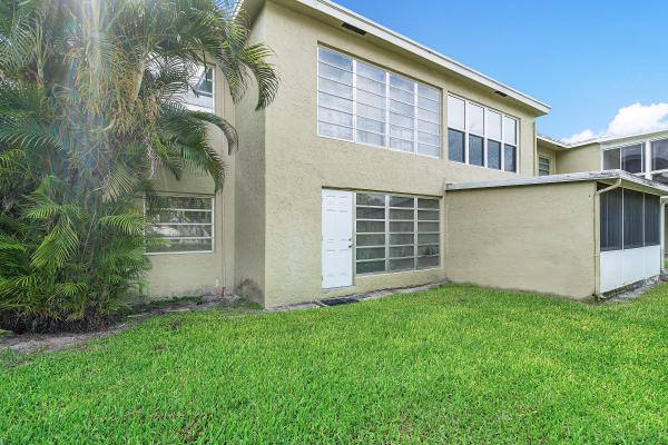 The Pines Of Delray, 1021 Flame Vine Ave #104, Delray Beach, Florida 33445, image 2
