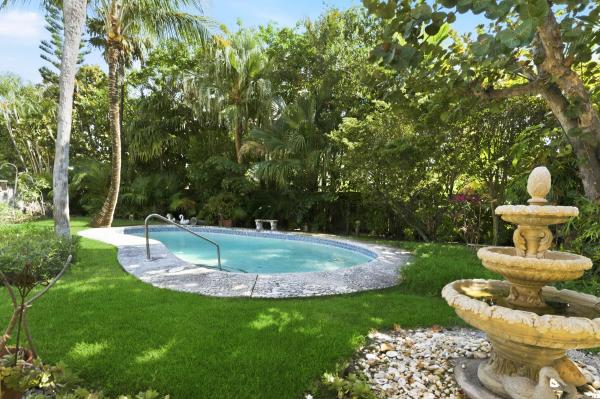 Tropic Isle, 112 Algoma Rd, Palm Beach, Florida 33480, image 2
