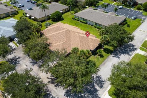 1731 N Dovetail Dr #C, Fort Pierce, Florida 34982, image 2