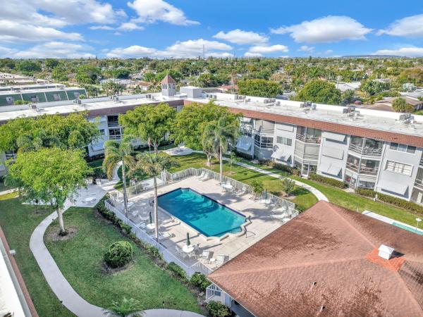 Deerfield Beach Gardens, 400 SE 10th St #303, Deerfield Beach, Florida 33441, image 3