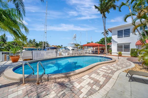 Beach Way Heights, 2724 NE 14th St #3, Fort Lauderdale, Florida 33304, image 3