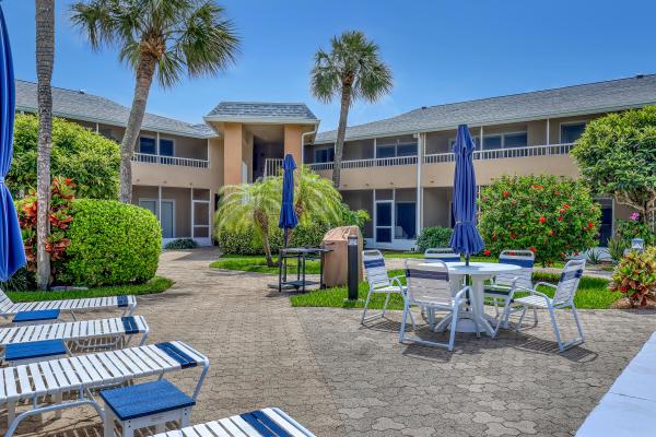 1100 Surf Rd #104, West Palm Beach, Florida 33404, image 1