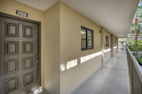 Dogwood At Las Verdes, 5340 Las Verdes Cir #208, Delray Beach, Florida 33484, image 1