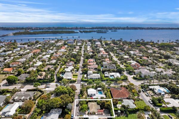 Burnup & Sims Estates, 310 Russlyn Dr, West Palm Beach, Florida 33405, image 2