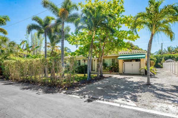 Burnup & Sims Estates, 310 Russlyn Dr, West Palm Beach, Florida 33405, image 3