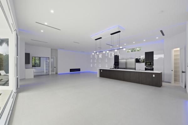 Placido Place, 1629 NE 1st Ave, Fort Lauderdale, Florida 33305, image 1