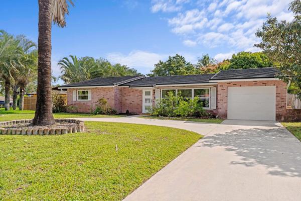 The Willows, 324 Sandpiper Ave, Royal Palm Beach, Florida 33411, image 3