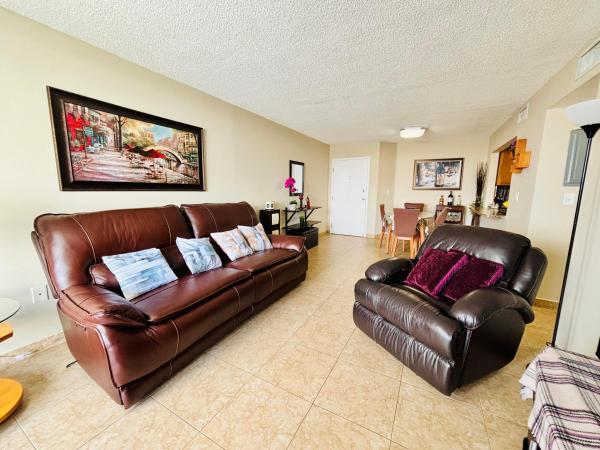 8201 NW 8th St #1-509, Unincorporated Dade County, Florida 33126, image 1