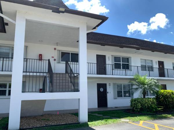 3111 Gardens E Dr #25, Palm Beach Gardens, Florida 33410, image 1