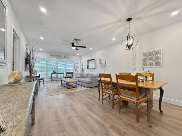 The Pines Of Delray, 1021 Flame Vine Ave #203, Delray Beach, Florida 33445, image 2