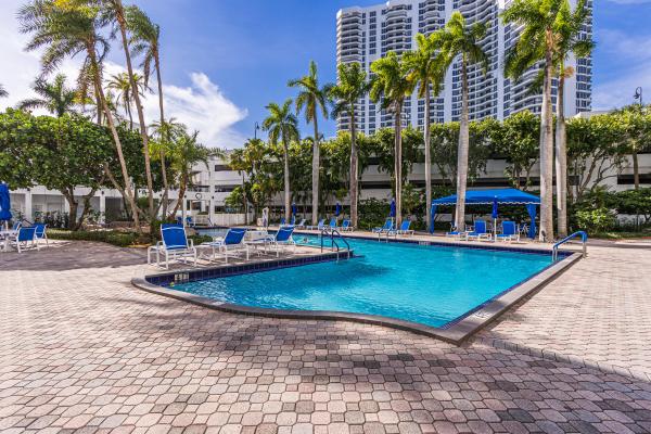 Mystic Pointe Tower 300, 3600 Mystic Pointe Dr #1916, Aventura, Florida 33180, image 2