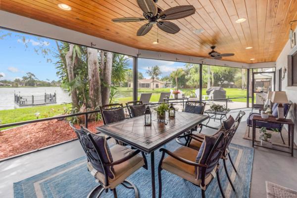 Huntington Woods, 125 Parkwood Dr, Royal Palm Beach, Florida 33411, image 2