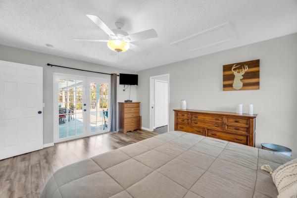 Northport Village, 757 NE Eastlake St, Port St. Lucie, Florida 34983, image 1