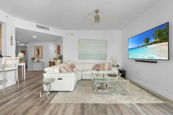 Venezia Las Olas, 111 SE 8th Ave #705, Fort Lauderdale, Florida 33301, image 1