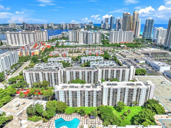 Plaza Of The Americas, 16909 N Bay Rd #507, Sunny Isles Beach, Florida 33160, image 1