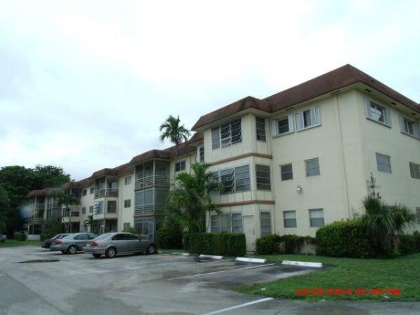Majestic Gardens, 4045 NW 16th St #205, Lauderhill, Florida 33313, image 2