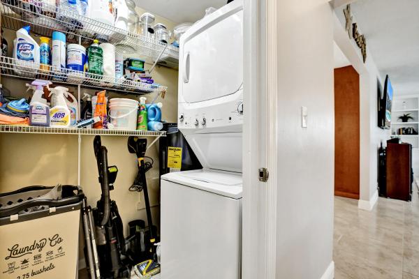 Sway Shores, 4681 SW 42nd Ave, Fort Lauderdale, Florida 33314, image 1