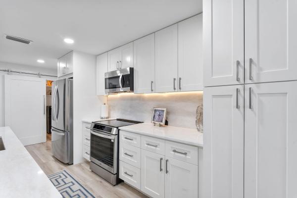 Pelican Harbor, 126 Harbor Cir, Delray Beach, Florida 33483, image 3