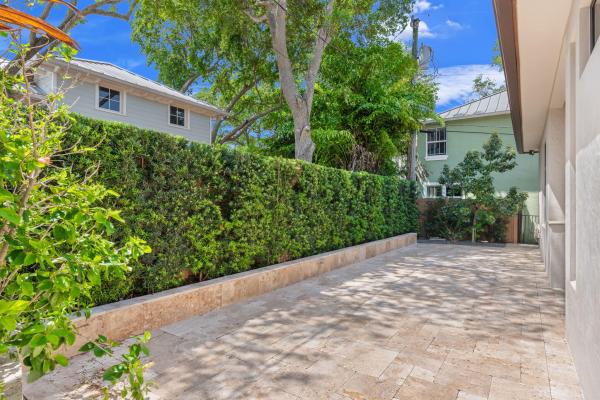 Rio Vista Isles, 1212 Ponce De Leon Dr, Fort Lauderdale, Florida 33316, image 2