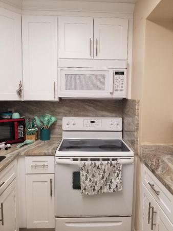 Lakeside Manor South, 5861 NW 16th Pl #201, Sunrise, Florida 33313, image 1