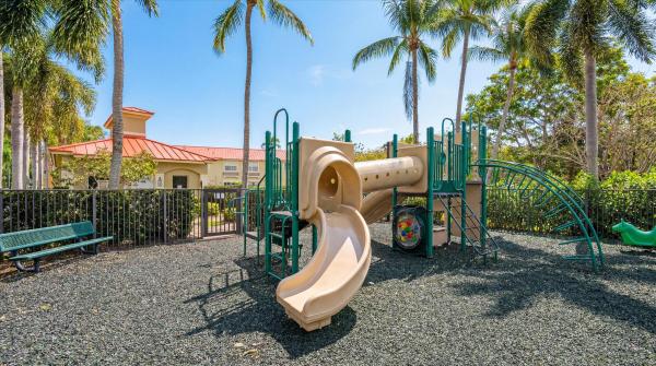 Monterey Bay, 386 Lake Monterey Cir, Boynton Beach, Florida 33426, image 1