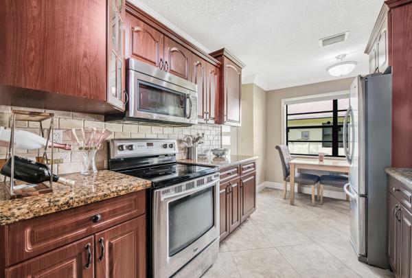 Palm Hill Villas, 4917 Luqui Ct, West Palm Beach, Florida 33415, image 1