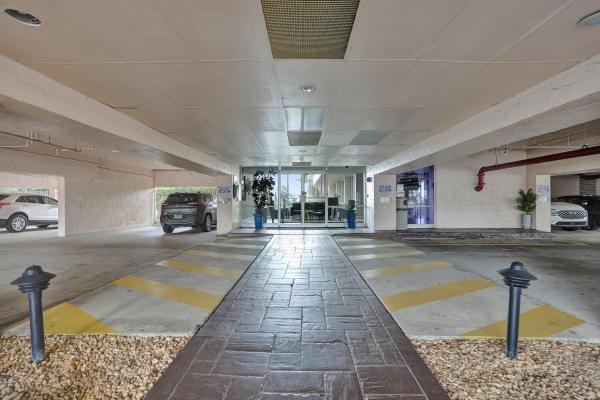 Bay Yacht Club, 740 S Federal Hwy #312, Pompano Beach, Florida 33062, image 1